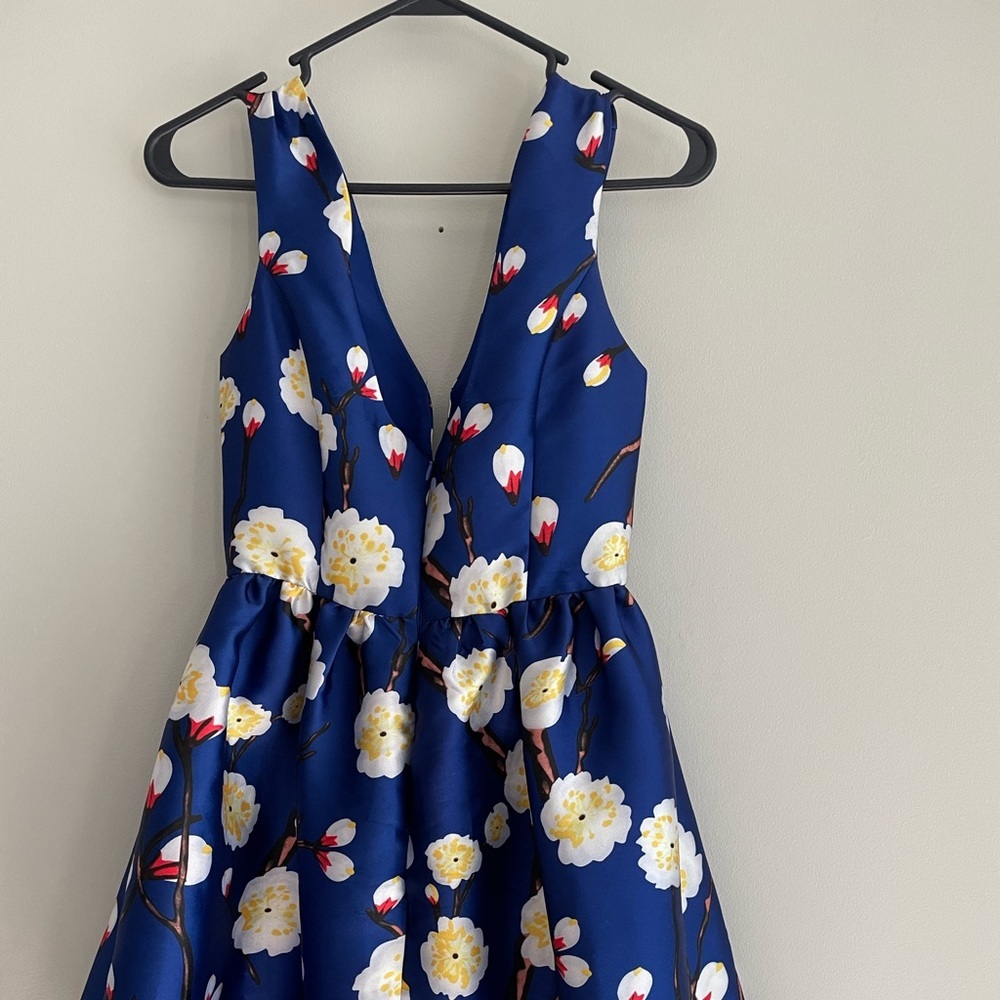 BRAND NEW BLUE FIT & FLARE COCKTAIL DRESS - Picture 3 of 4